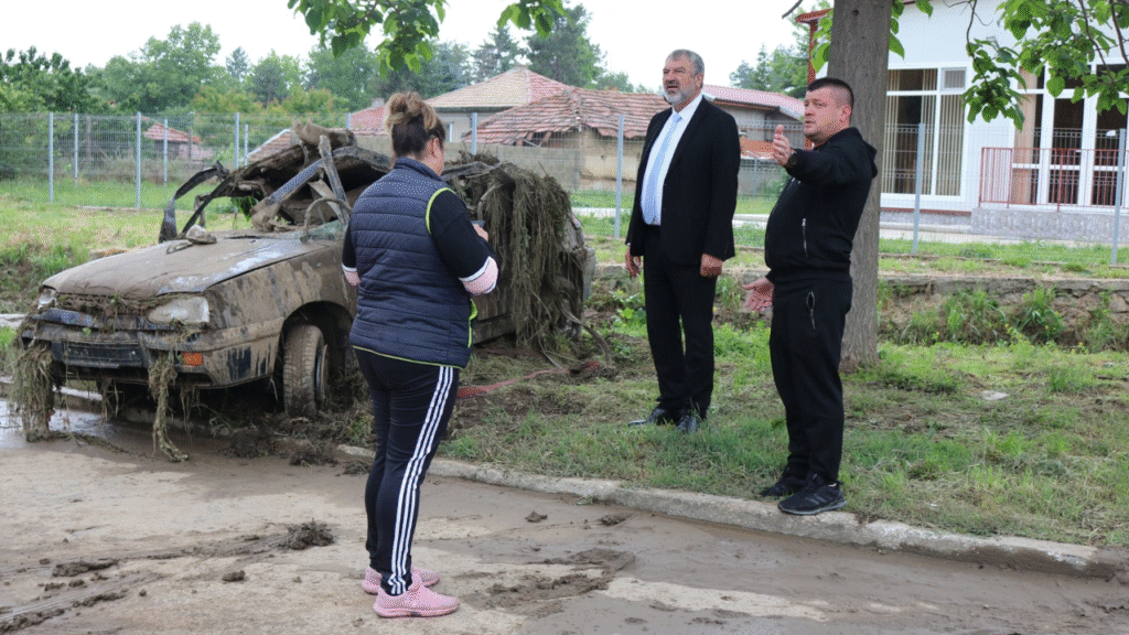 Наводнение в село Мечка и действия на местната власт след бурята
