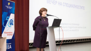 Студенти и гости по време на Вечер на специалностите във Факултет ЕЕА на Русенския университет