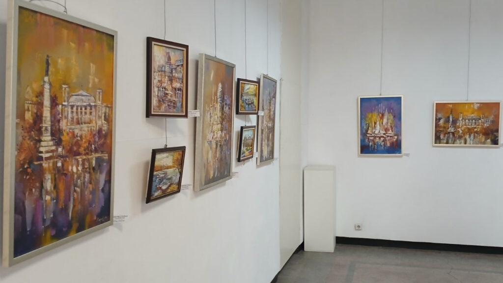 Изложба от абстракция до конкретна живопис в Русе