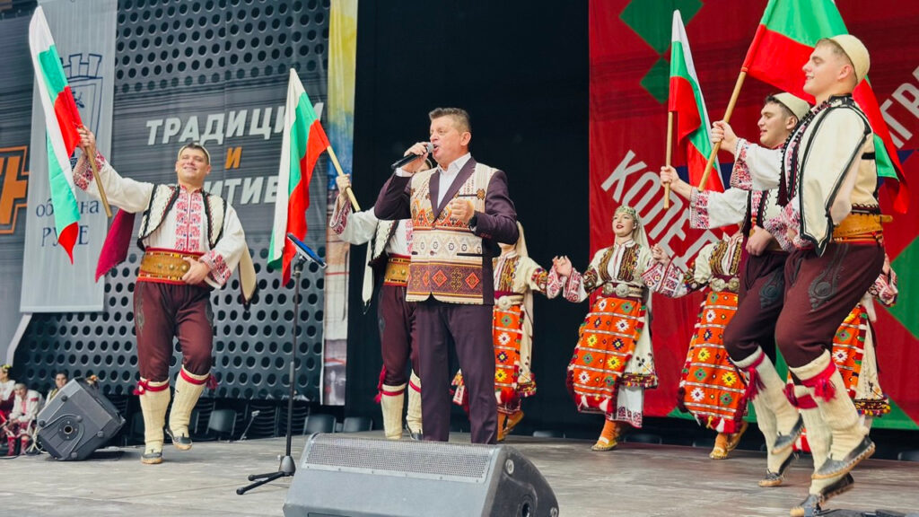 Коледно надиграване в Русе с над 800 участници