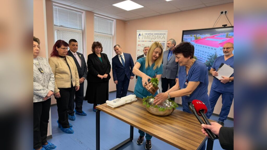 63 бебета по-малко в Русенско