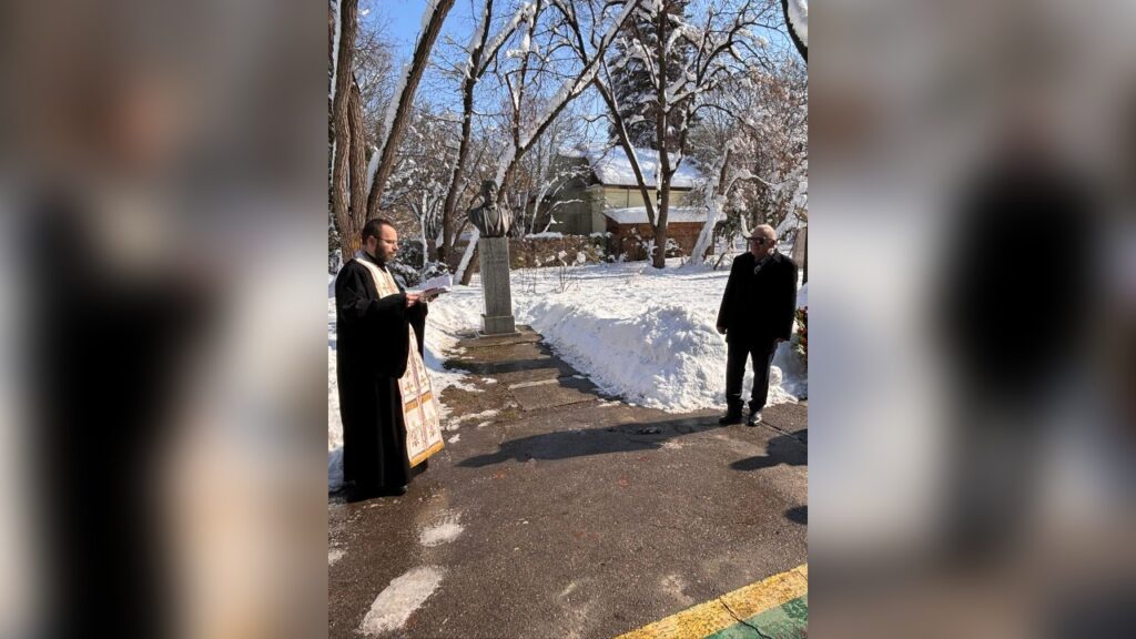Паметник на Васил Левски в Букурещ