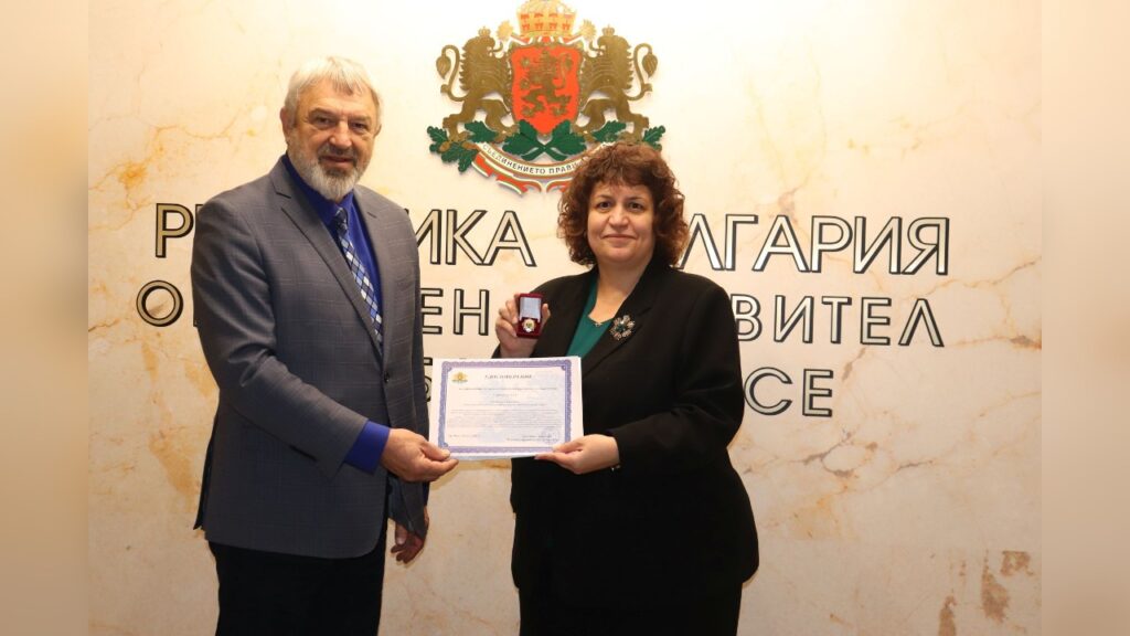 Д-р Росица Георгиева получи знак
