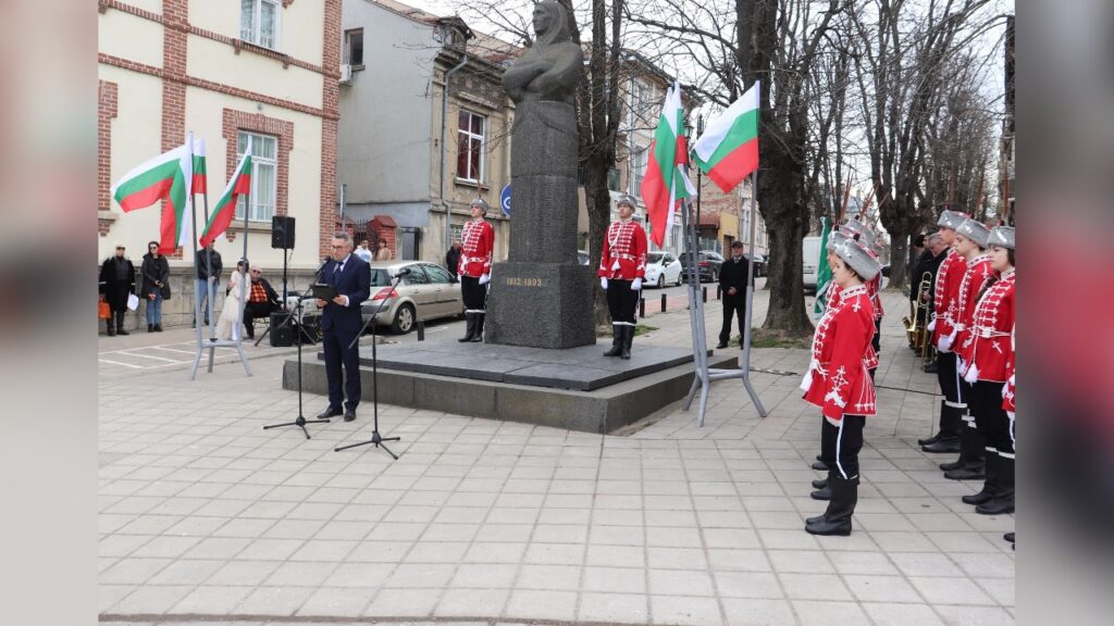 Баба Тонка Русе Паметник