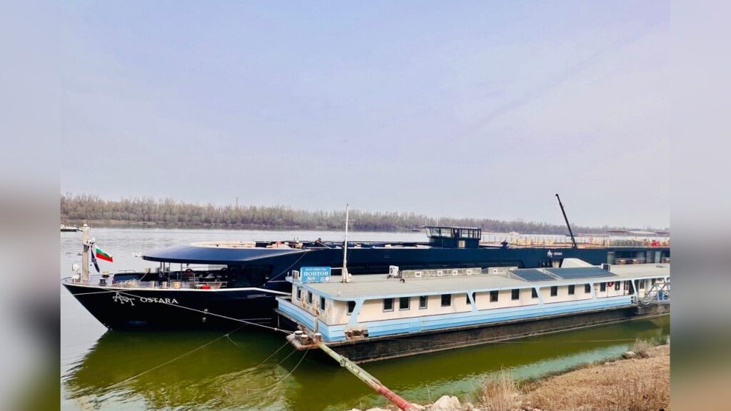 Круизен кораб APT Ostara акостира в Русе