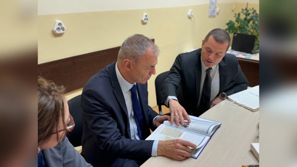 Ученици от ПГИУ представиха иновативни бизнес проекти
