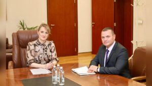 Среща за обсъждане на такса отпадъци и въздуха в Русе между кмета и екоминистъра.