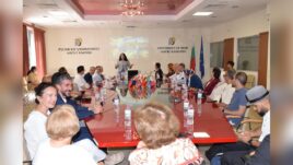 Представители на 13 университета в Русе