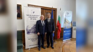 Русенският университет и Виетнамски учени.