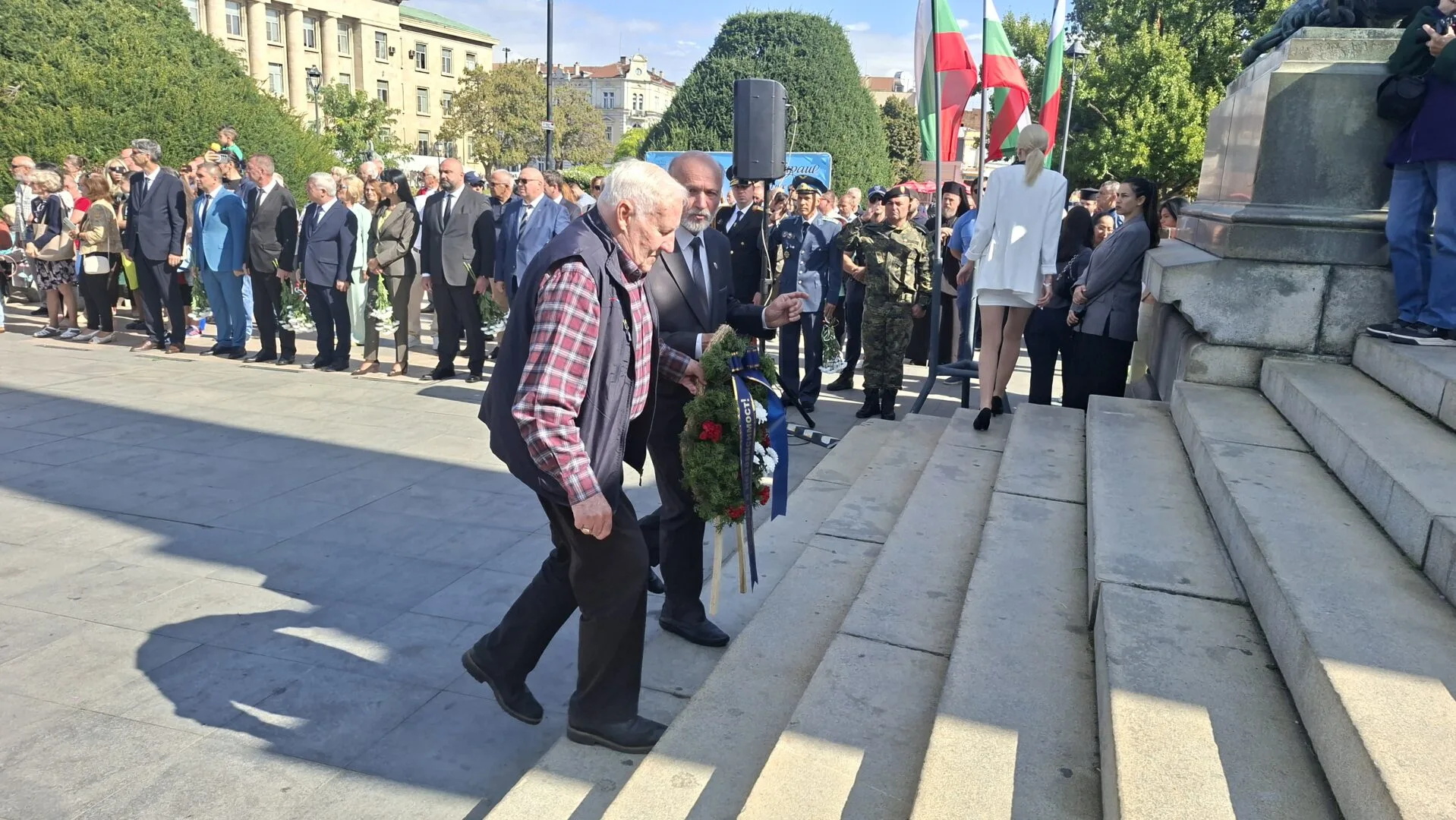 Русе отбеляза 118 години от Независимостта на България с тържествена церемония