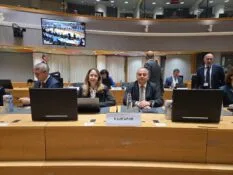 Министърът на земеделието Пламен Абровски представя българските предложения за подкрепа на маслодайната роза в новата ОСП.