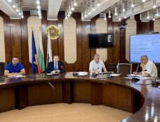 Представители на политическите партии постигнаха съгласие за ръководствата на СИК в Русе.