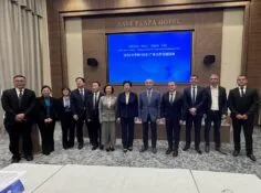 Пенчо Милков представи потенциала на Русе пред китайски представители в София.