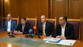Даниел Панов и Румен Радев обсъждат инфраструктурни проблеми