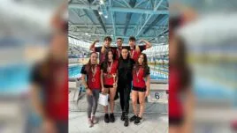 Пловци от Локомотив Русе на състезанието в Бургас