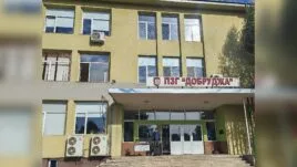 Ученици използват дрон за прецизно торене в Професионална земеделска гимназия „Добруджа“