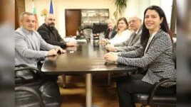 Проф. Любомир Владимиров и представители на БЧК