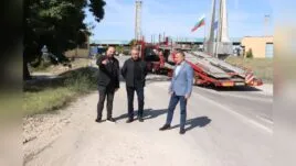 Областният управител на Русе проверява състоянието на пътя край Дунав мост.