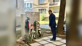 Церемония по откриването на паметния знак на Стоян Михайловски в Русе.